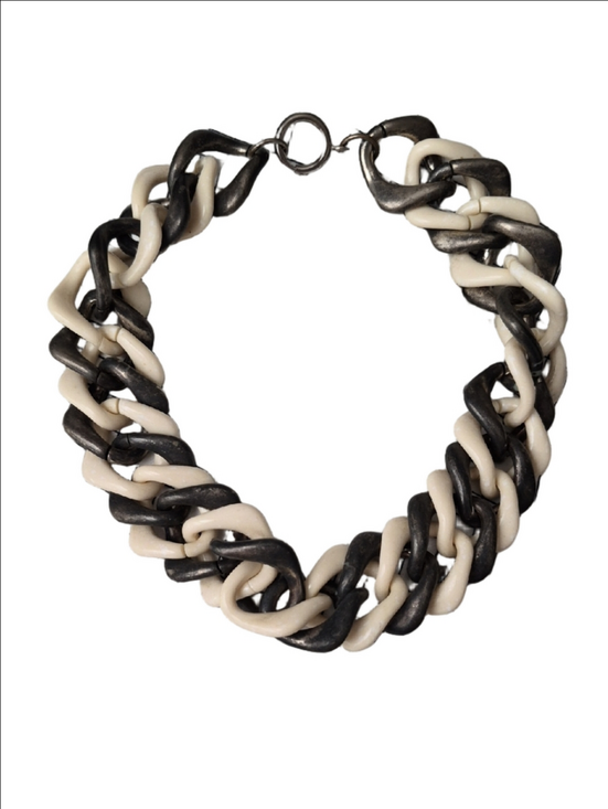 Jewelry - Funky Vintage Chunky Two-Tone Resin Chain Necklace - Cream and Gunmetal